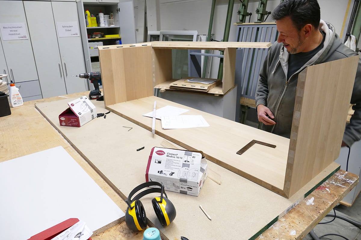 Kundenprojekt Waschtisch - Fertigung 1/6